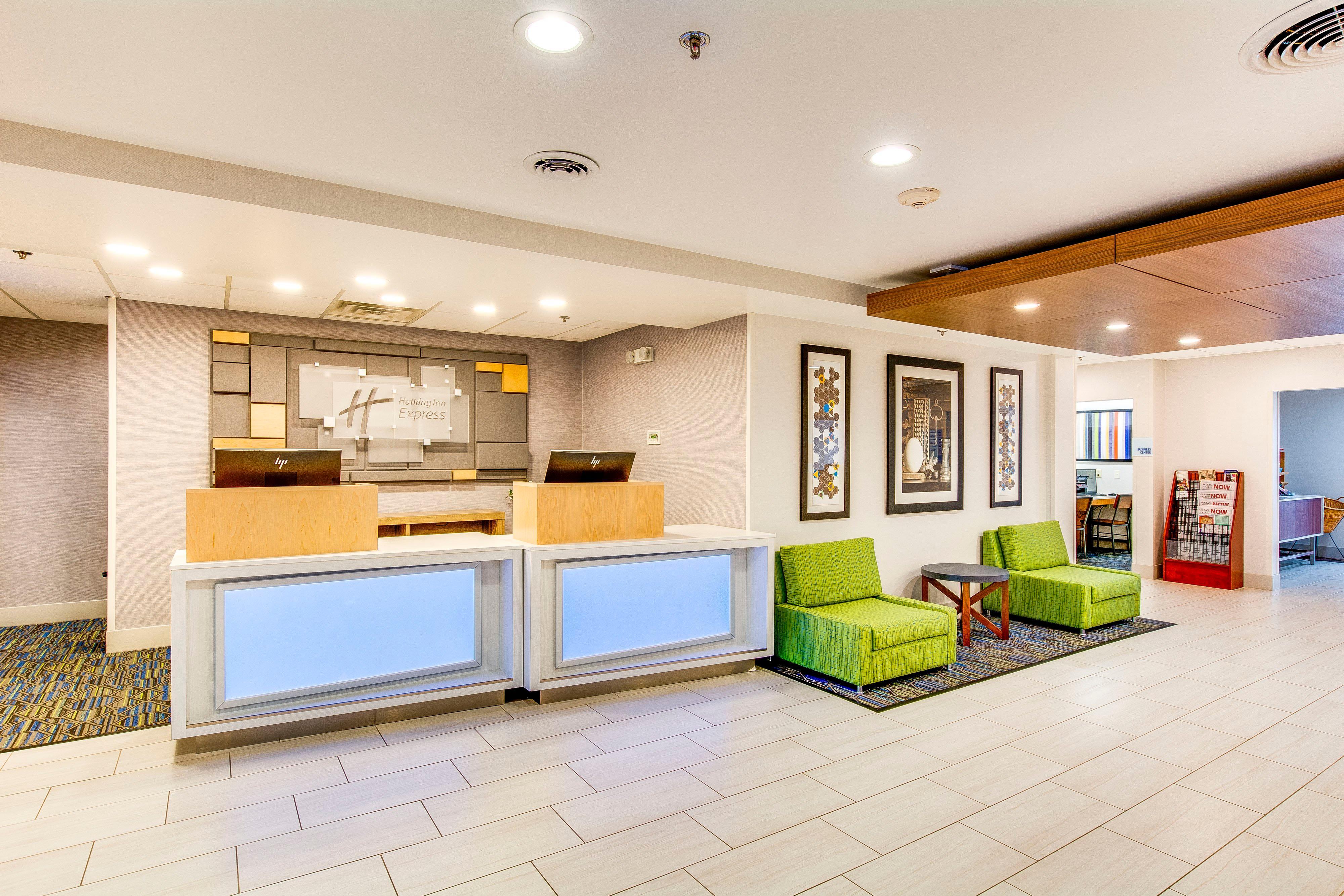 Holiday Inn Express Vincennes Exterior foto